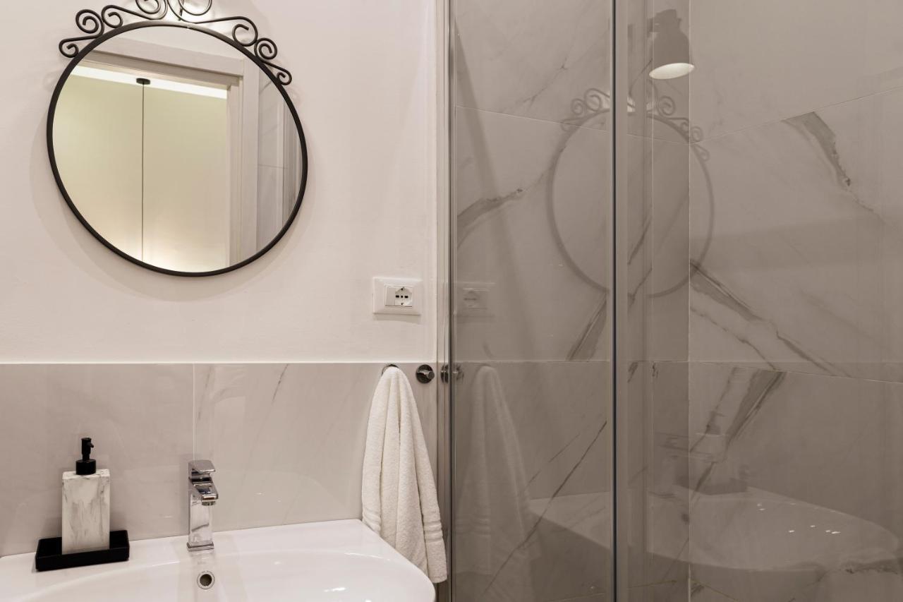 Romantic Studio In The Heart Of Trieste Bagian luar foto