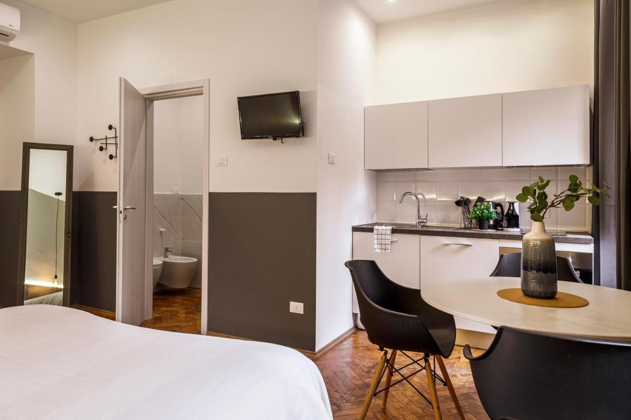 Romantic Studio In The Heart Of Trieste Bagian luar foto